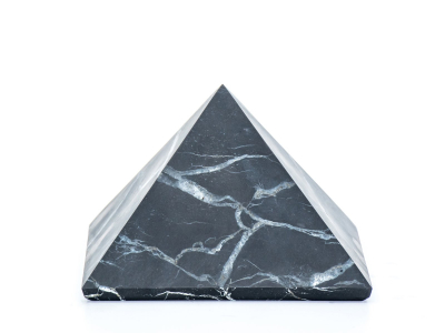 BEWIT Shungite pyramid with crystal, unpolished