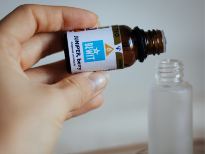 Kadagys, vaisių eterinis aliejus - 100% grynas ir natūralus CTEO® eterinis aliejus - 4