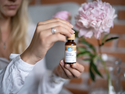 Bioaktīvs tonizējošs serums ar pretpigmenta iedarbību vienādai ādai - Luminéa Glow Morning Ritual BIO - Holistiskā kosmētika - 3