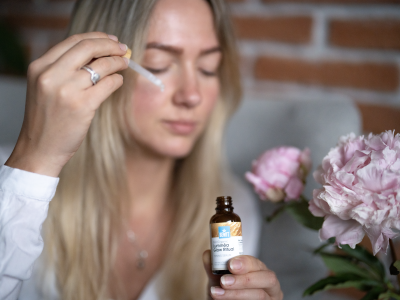 Bioaktīvs tonizējošs serums ar pretpigmenta iedarbību vienādai ādai - Luminéa Glow Morning Ritual BIO - Holistiskā kosmētika - 7