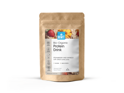 BEWIT Proteinový nápoj, jahoda a mango, se sušenou třtinovou šťávou, BIO