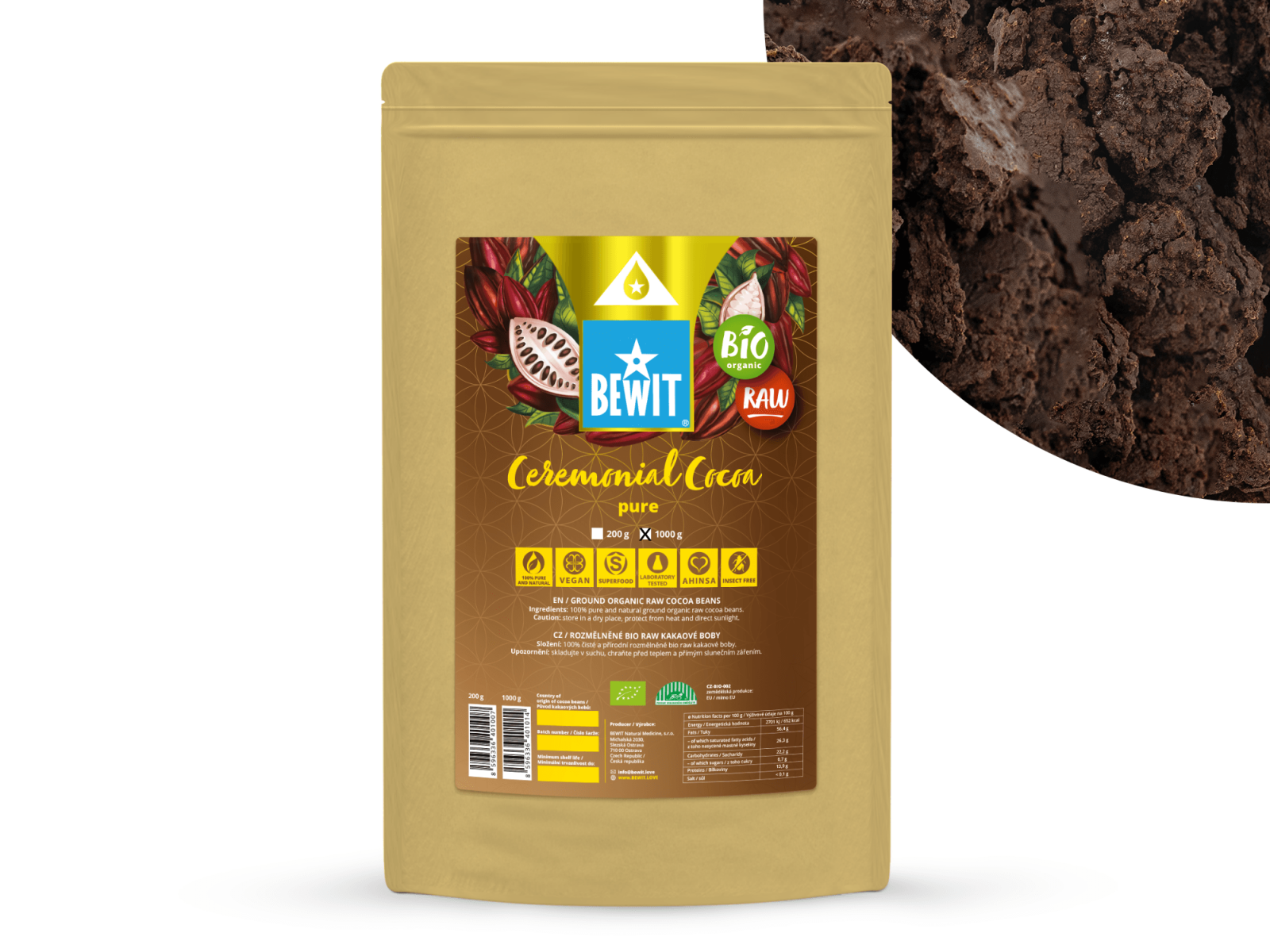 https://bewit.love/images/products/bewit-ceremonialni-kakao-pure-bio-raw-superpotravina-bewit-ceremonialni-kakao-pure-bio-raw-bewit-ceremonial-cocoa-pure-bio-raw-ceremonialni-kakao-ciste-kakao-kakaove-ceremonie-thumbnail-1691557992-bewit-ceremonial-cocoa-pure-1000g-surovina-komp.png