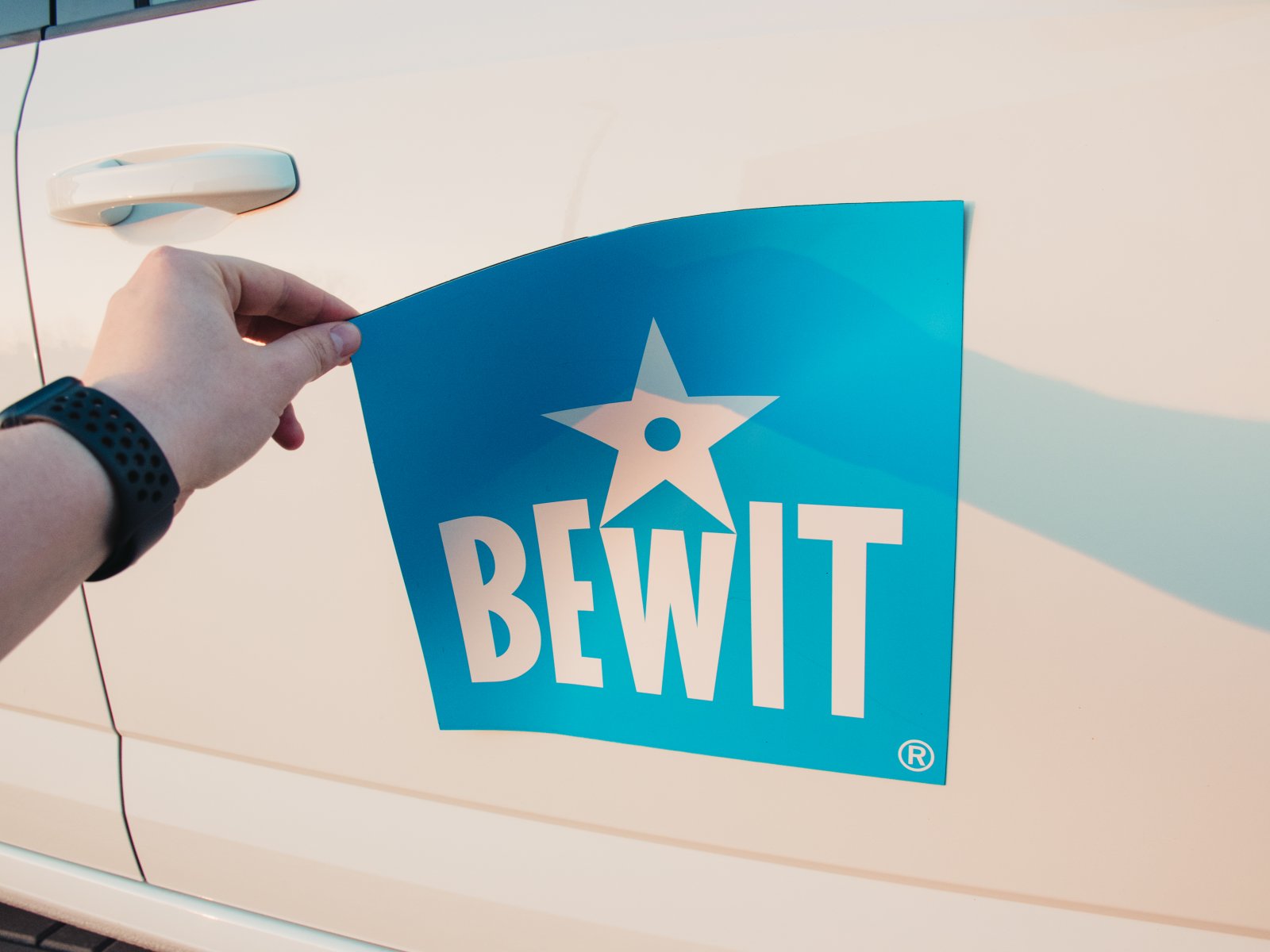 Magnetic BEWIT logo for car - 