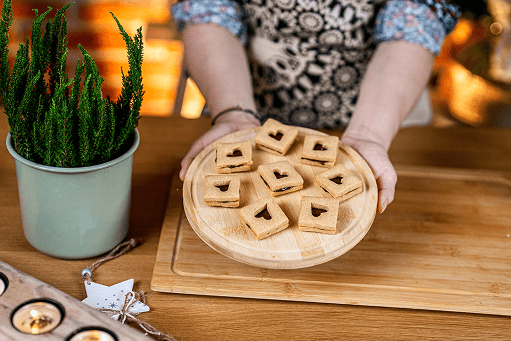 Essential Cooking | Vegan Linzer Biscuits with BEWITELLA Merry Christmas